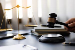 Übersetzungsbüro für Recht und Verträge